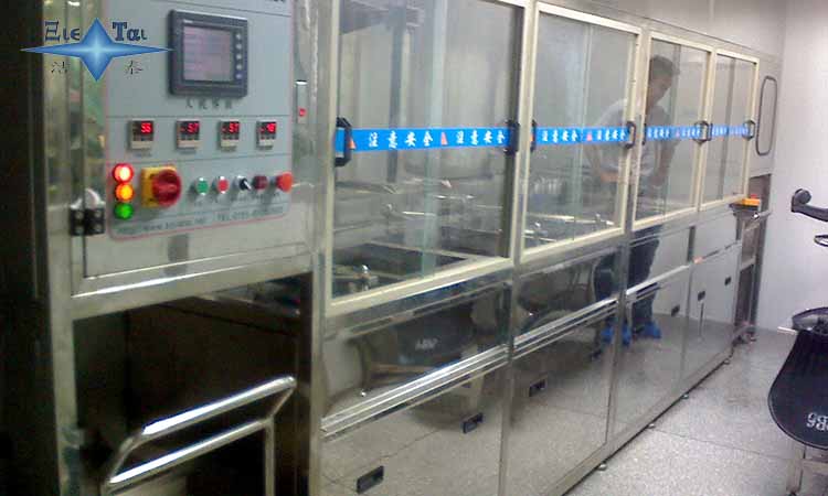 如何清洗發(fā)動機上的油污 如何清除茶杯內的茶垢