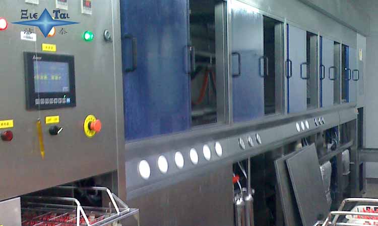 塑殼采用多槽式超聲波清洗機(jī)效果好