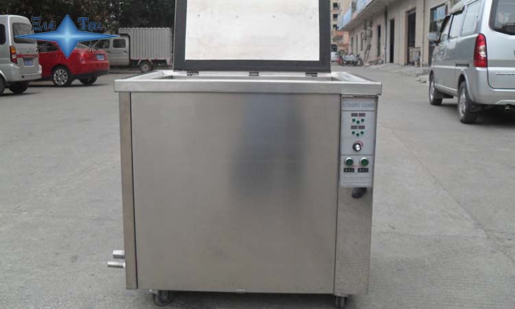 家用超聲波清洗機(jī)與工業(yè)超聲波清洗機(jī)的區(qū)別