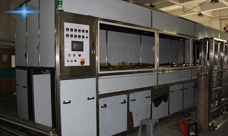 全自動超聲波清洗機選擇哪個廠家好，應(yīng)用場景有哪些？