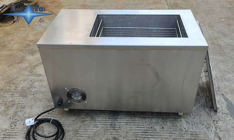 超聲波清洗機(jī)的清洗技術(shù)特點是什么？