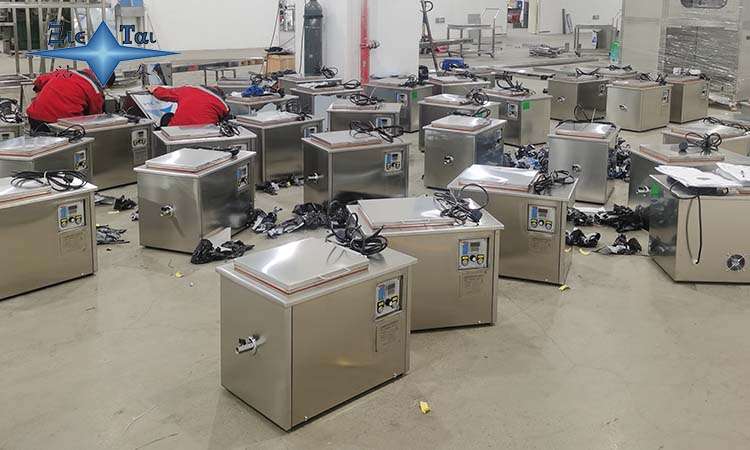 超聲波清洗機的清洗效果和清洗劑的腐蝕性，如何控制？