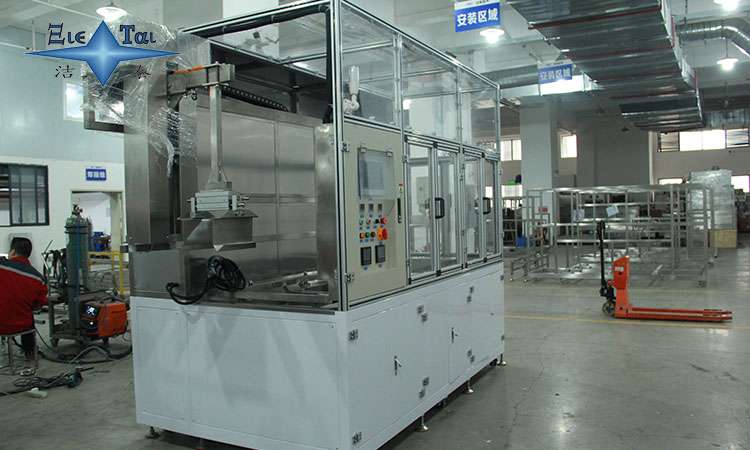 超聲波清洗設(shè)備：提升玻璃器皿耐候性的先進工具