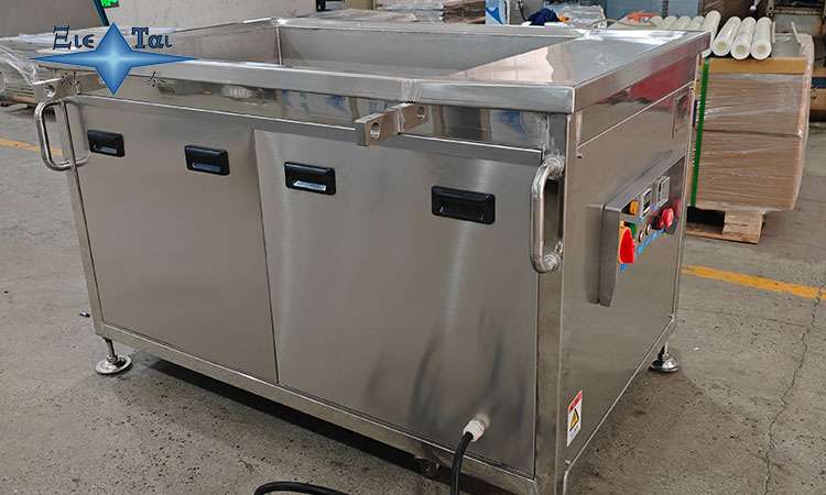 超聲波清洗機(jī)中的藍(lán)色水：成分、用途及作用原理解析